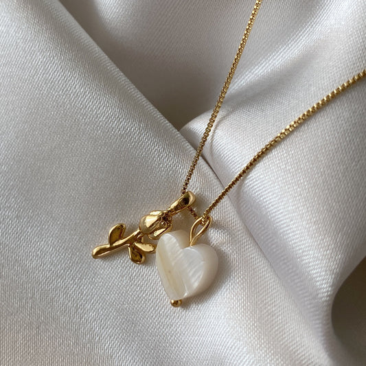 Collar tulipán corazón