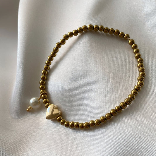 Pulsera corazón Perla colgando