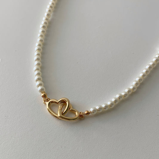 Collar Perlas corazón doble