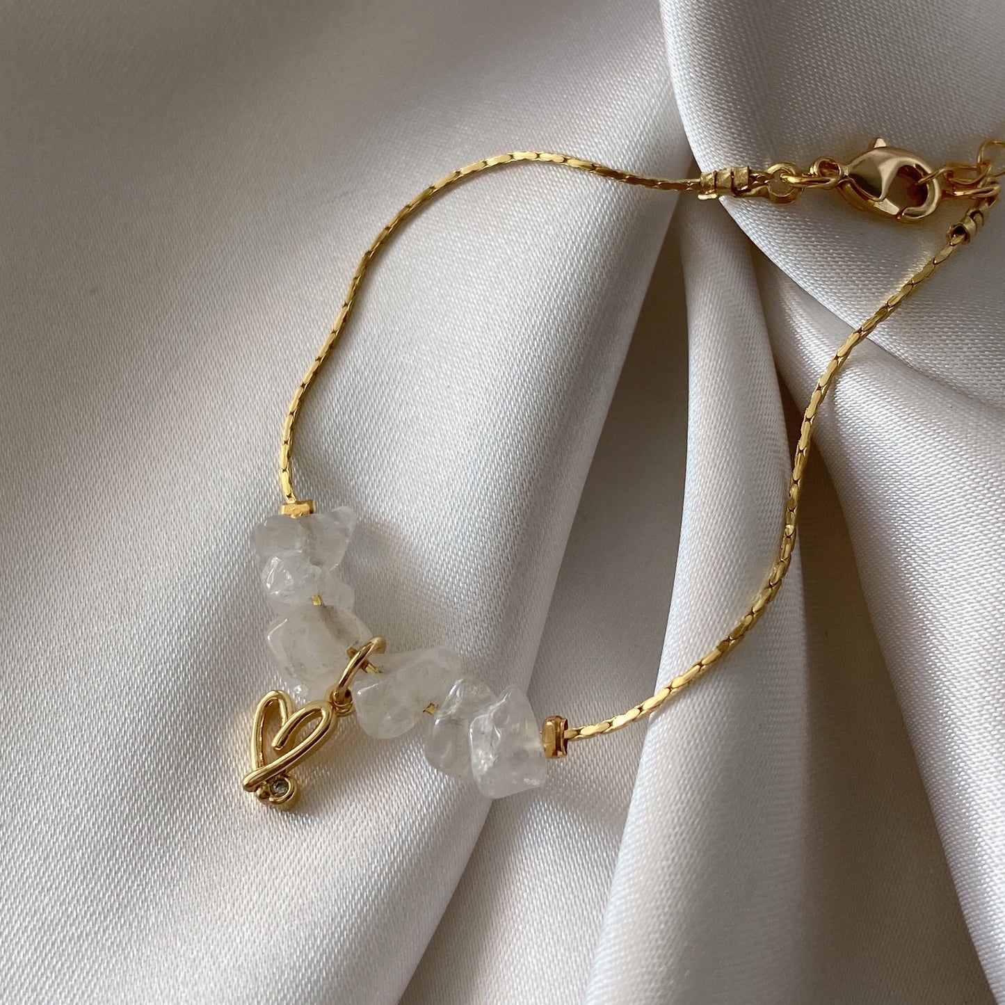 Pulsera corazón cuarzo blanco
