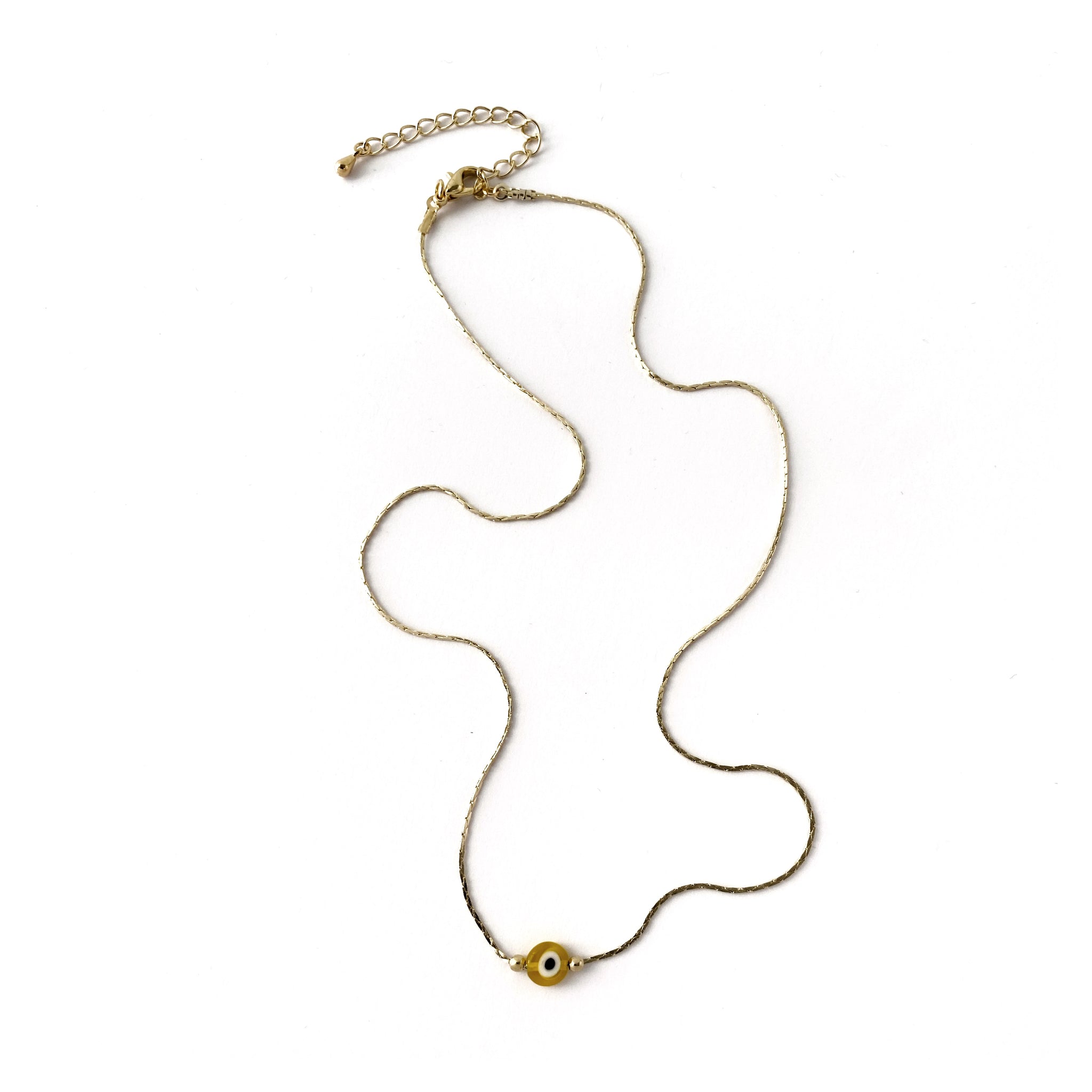 Collar ojito plano