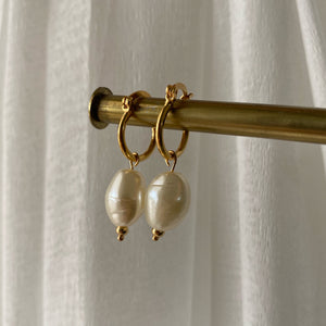Arracada mini perlas
