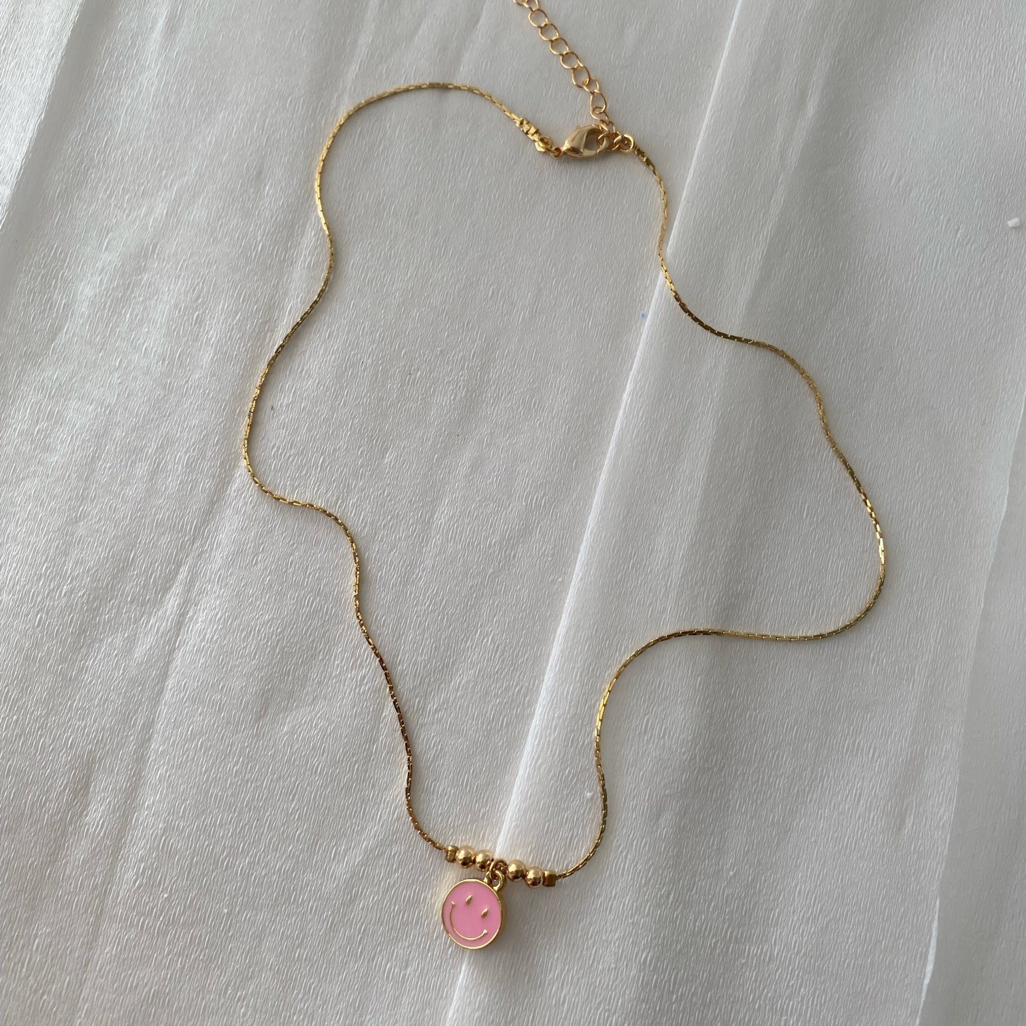Choker carita rosa