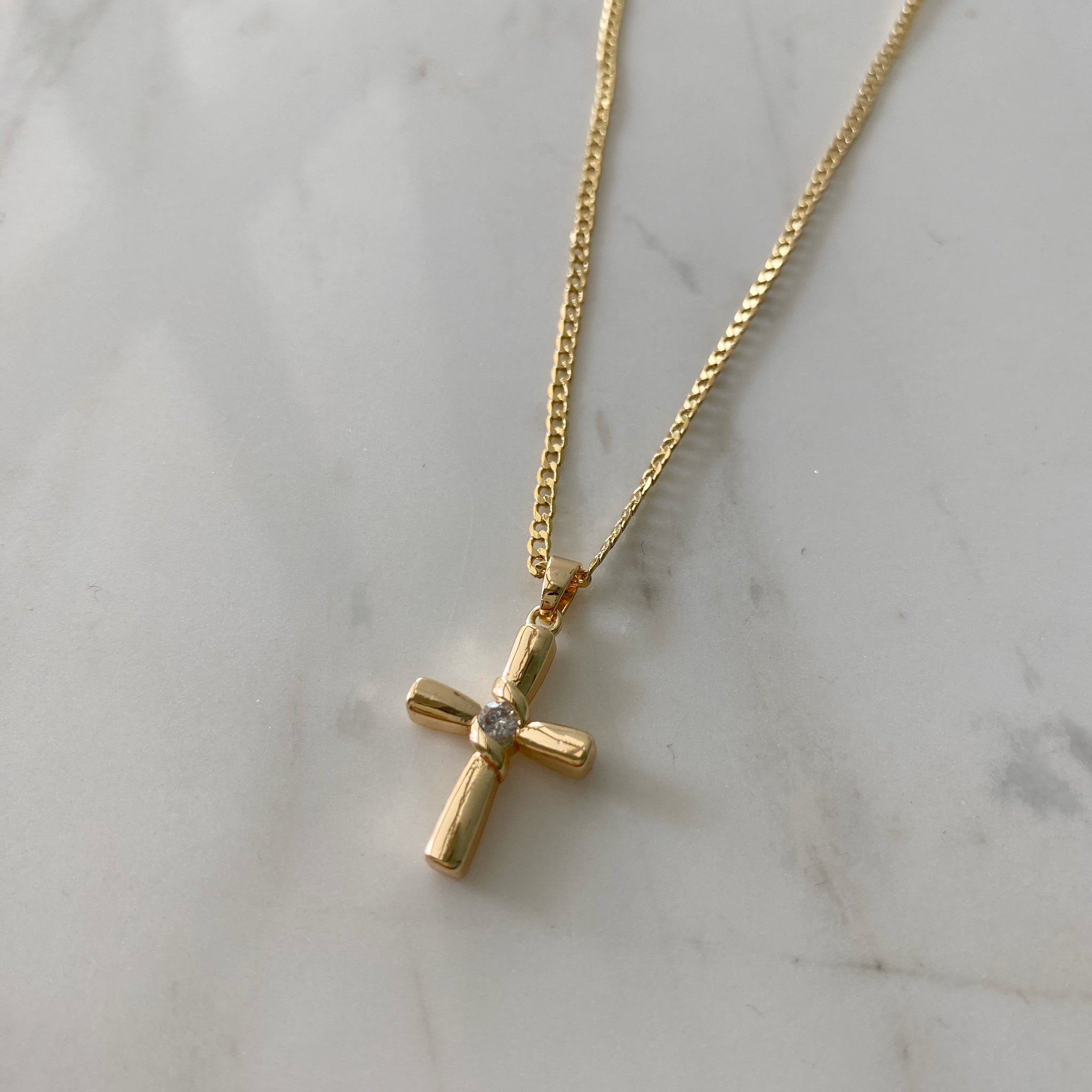 Collar cruz cristal